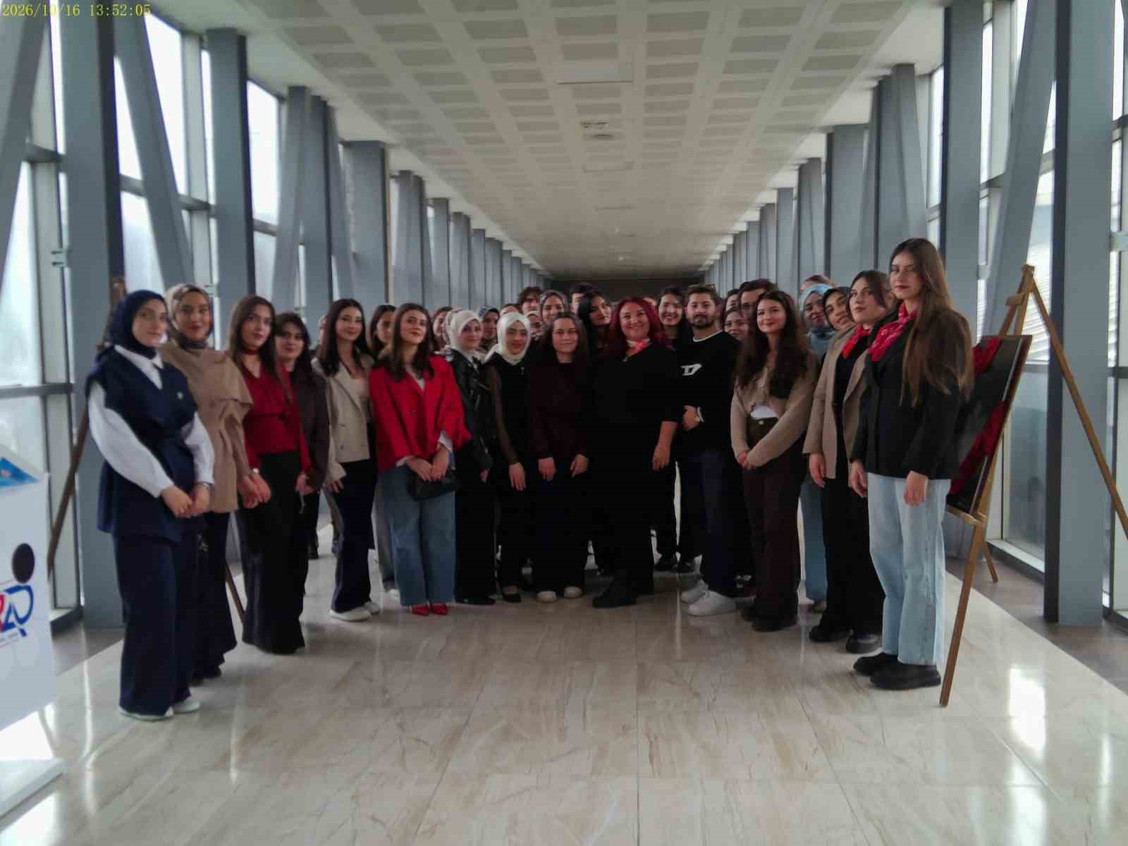İletişim Fakültesi’nde 
